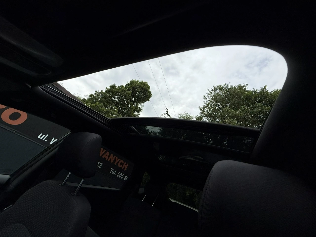 Kia Carens - Zdjęcie 32