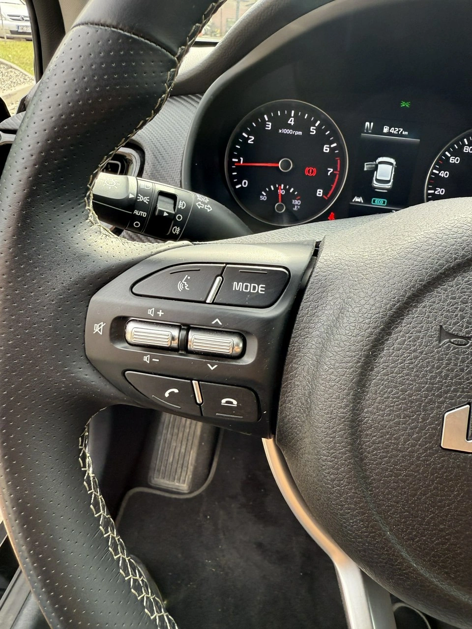 Kia Stonic - Zdjęcie 16