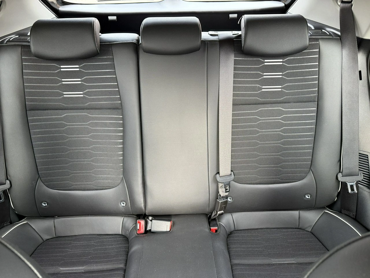 Kia Stonic - Zdjęcie 21