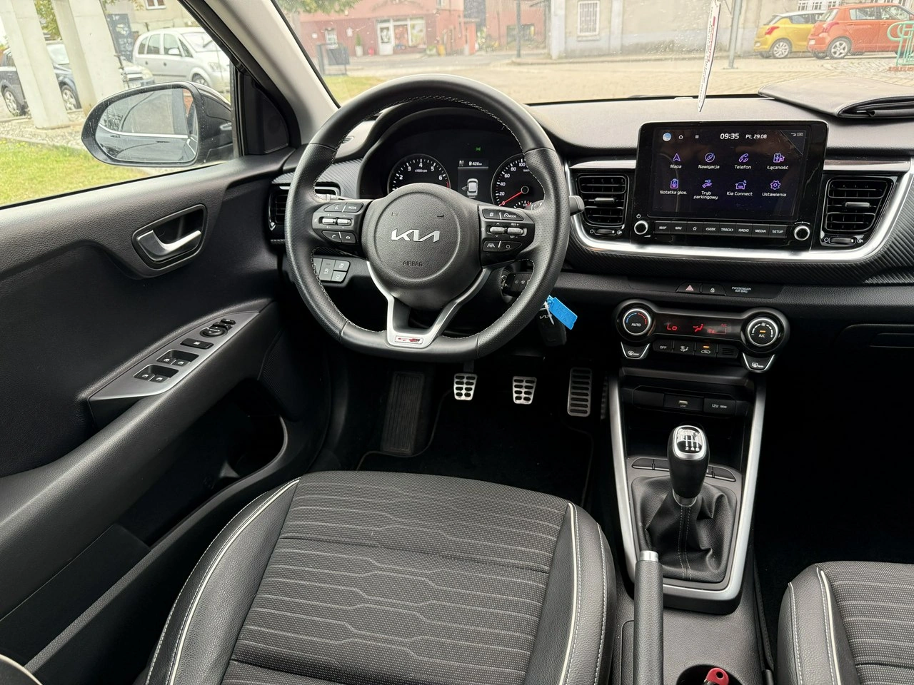 Kia Stonic - Zdjęcie 24