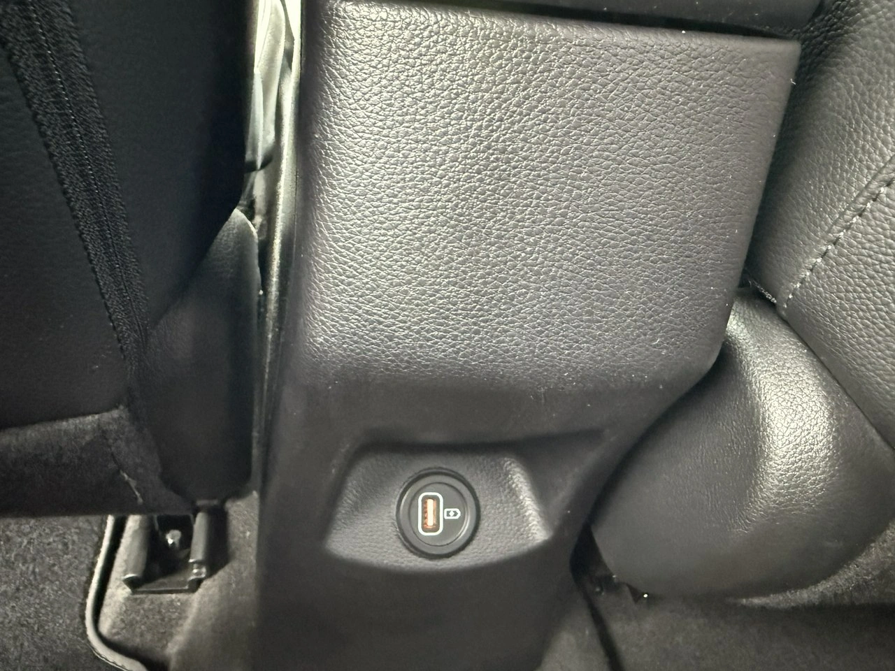 Kia Stonic - Zdjęcie 25