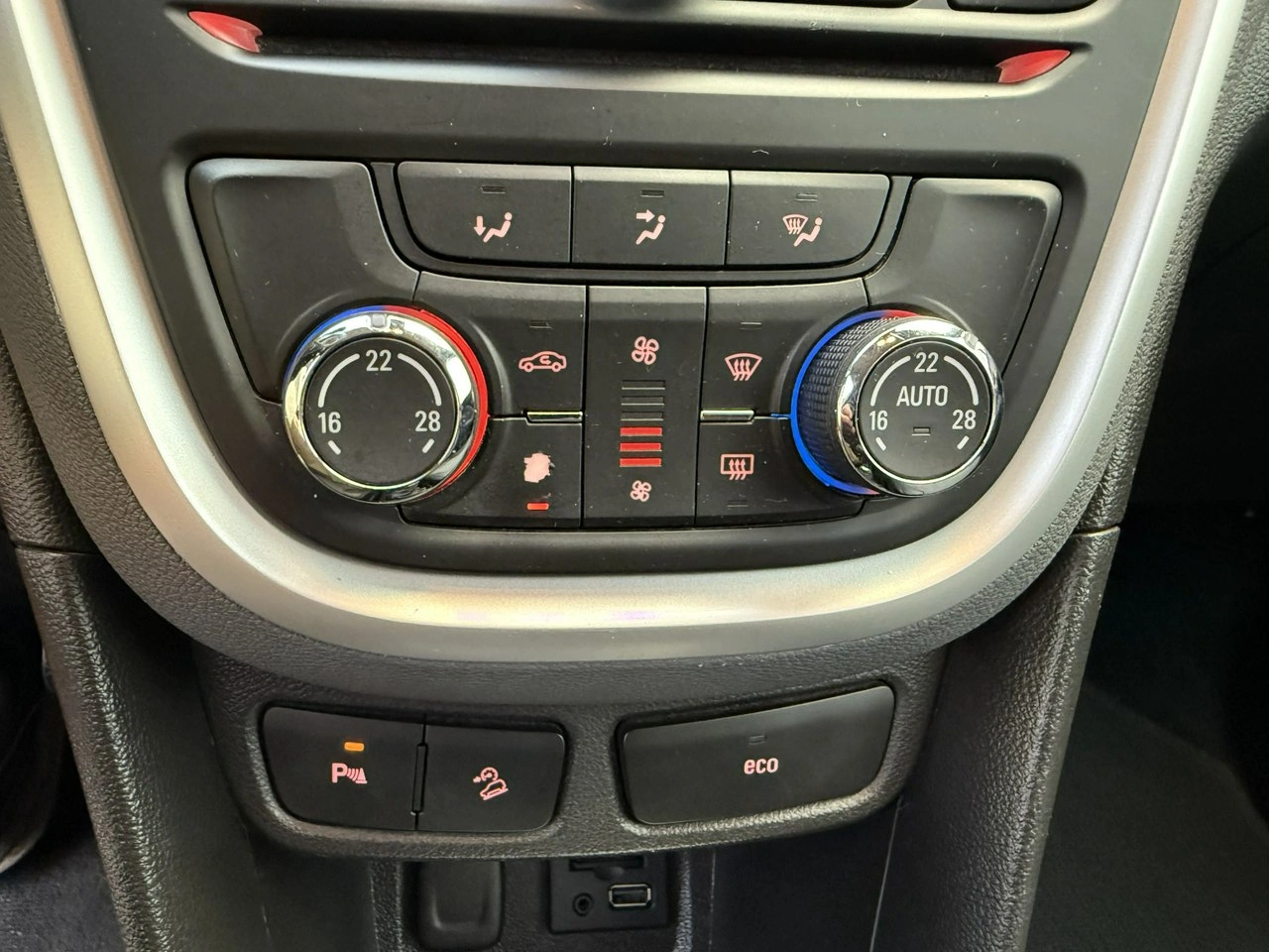 Opel Mokka - Zdjęcie 18