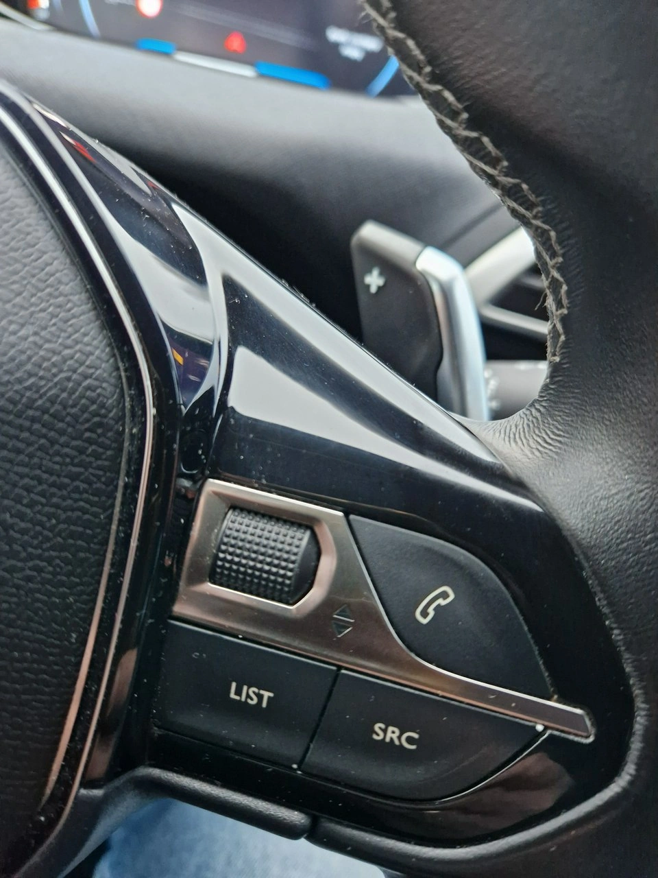 Peugeot 3008 - Zdjęcie 24