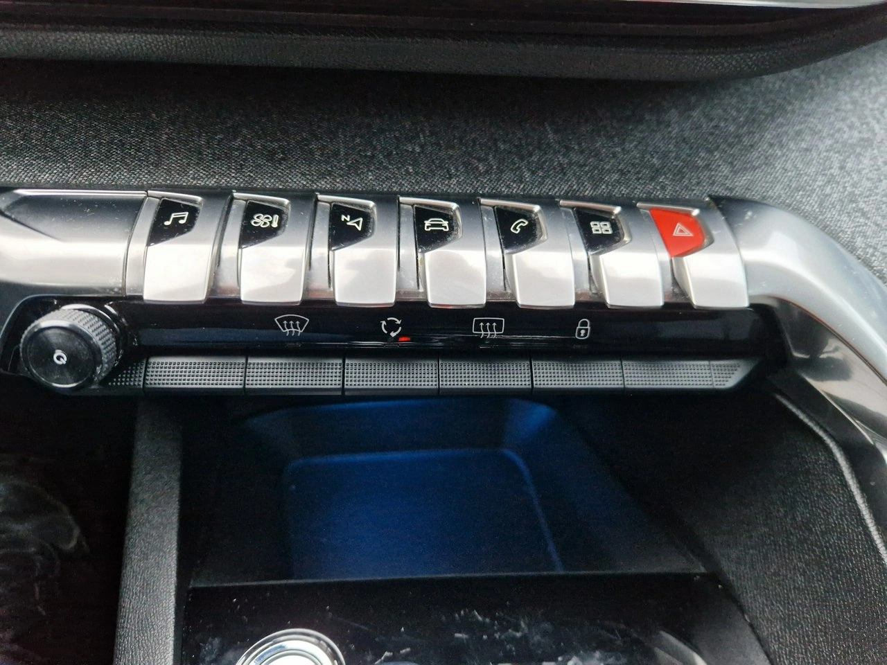 Peugeot 3008 - Zdjęcie 25