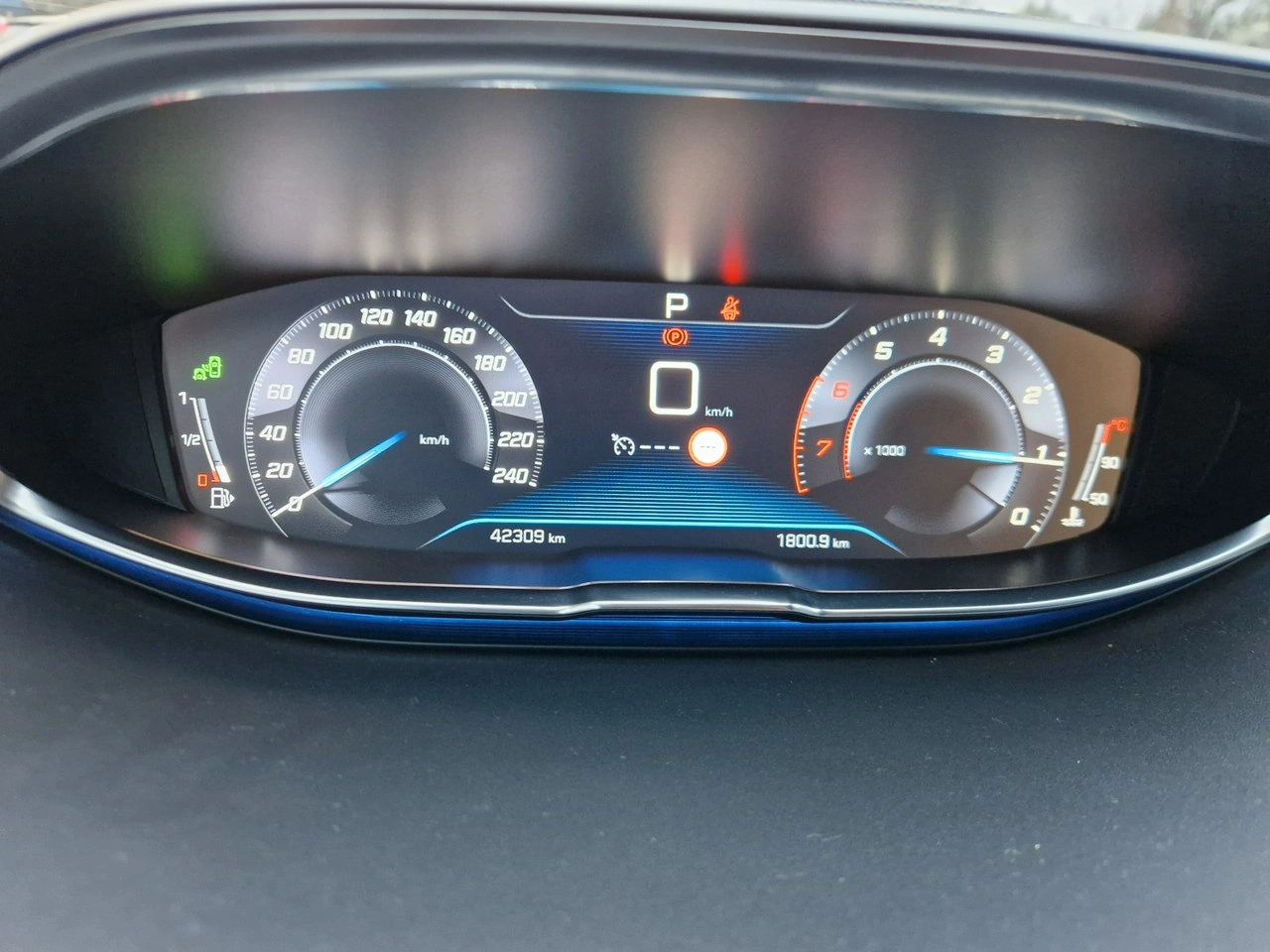 Peugeot 3008 - Zdjęcie 31