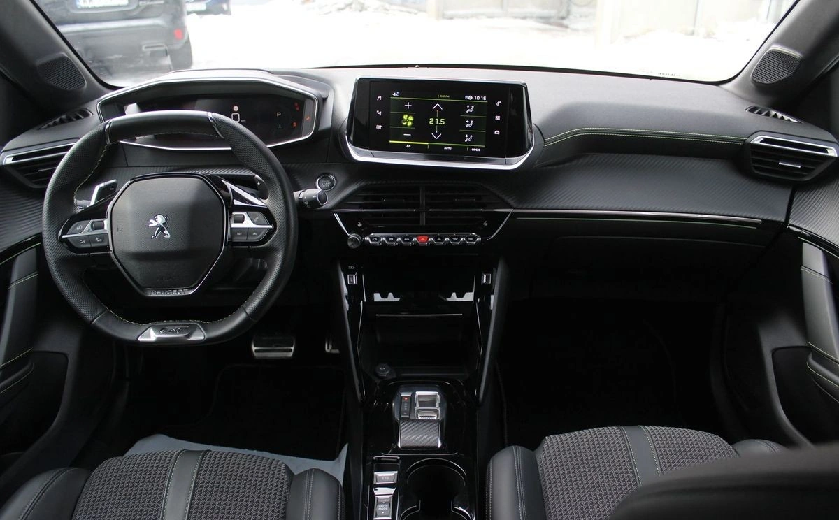 Peugeot 208 - Zdjęcie 14