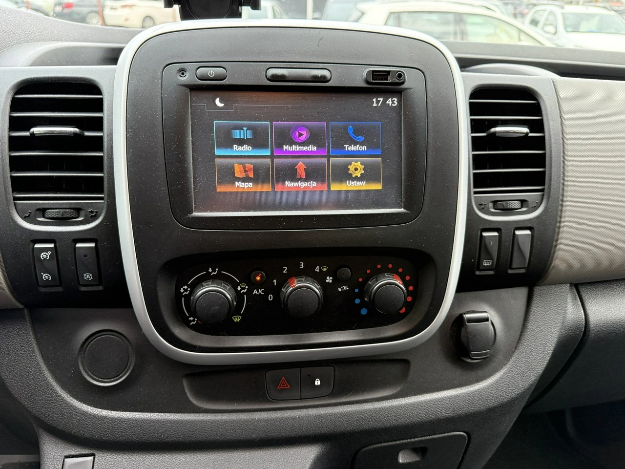 Renault Trafic - Zdjęcie 16