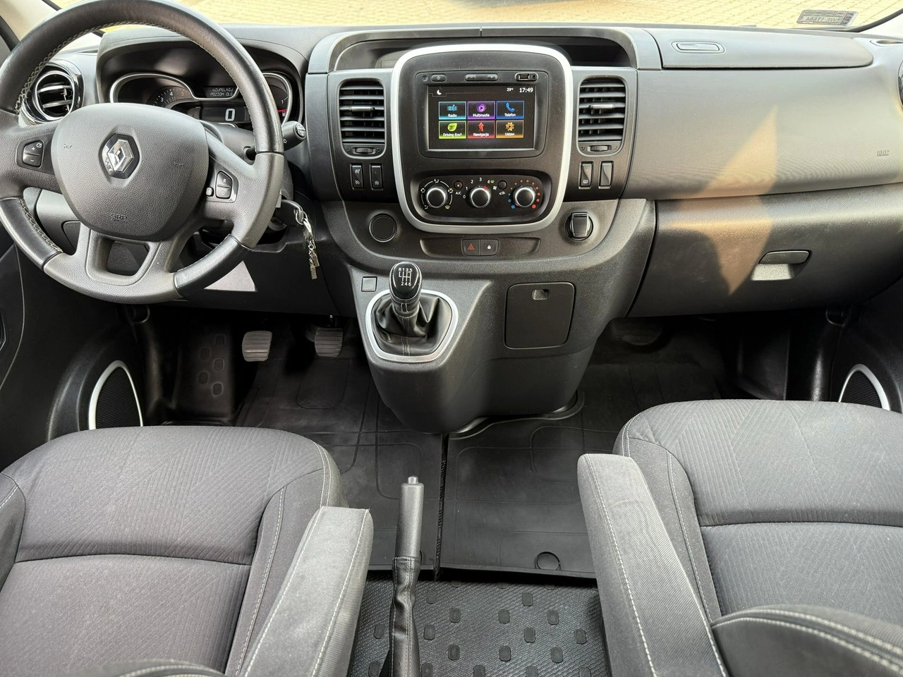 Renault Trafic - Zdjęcie 13