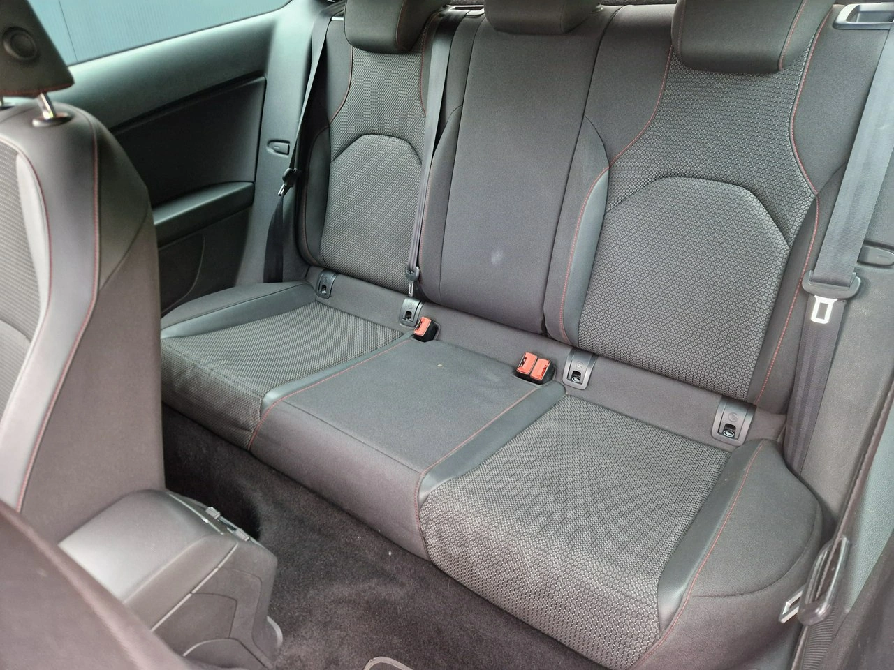 Seat Leon - Zdjęcie 13