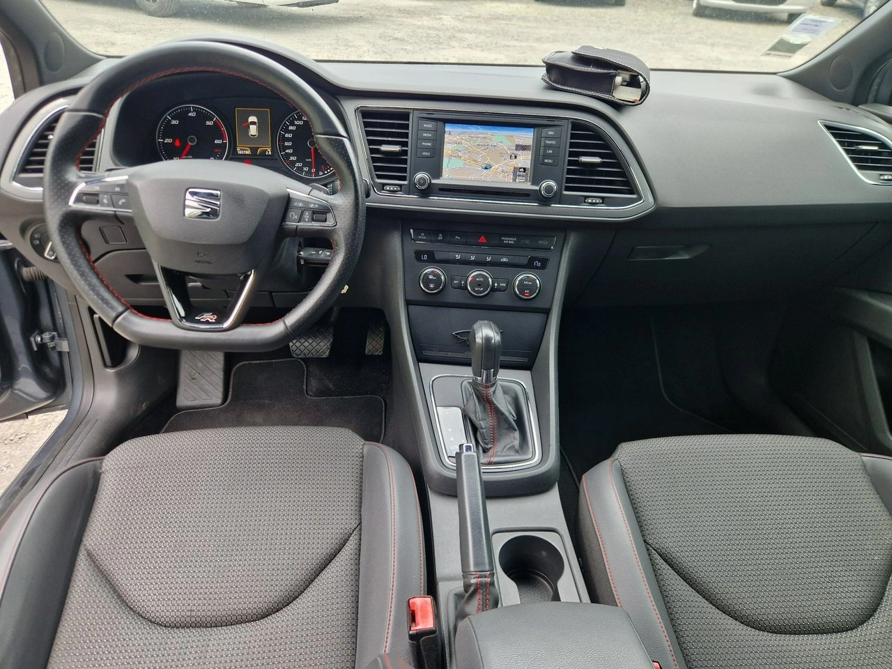 Seat Leon - Zdjęcie 25