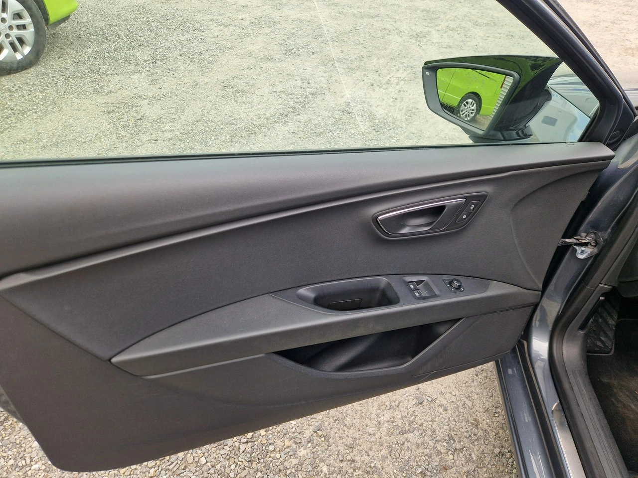 Seat Leon - Zdjęcie 30