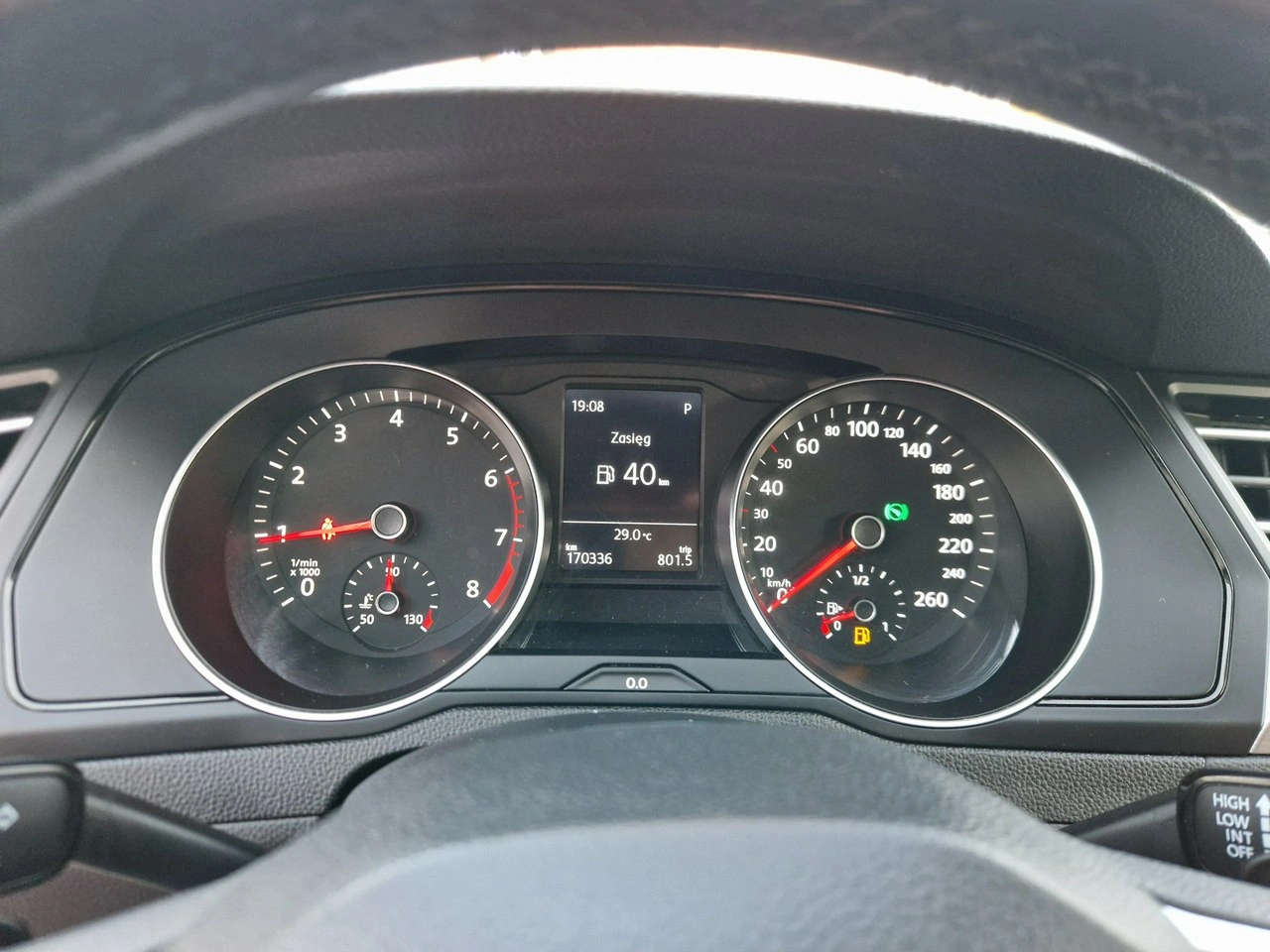 Volkswagen Passat - Zdjęcie 21