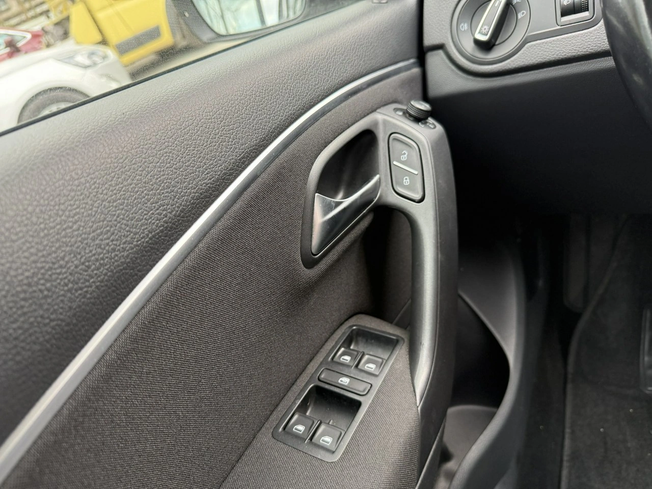 Volkswagen Polo - Zdjęcie 14