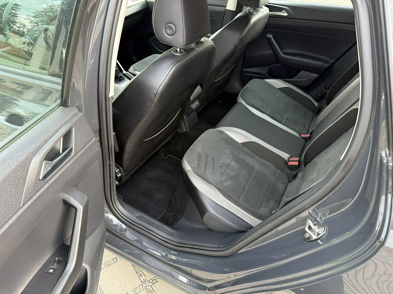 Volkswagen Polo - Zdjęcie 16