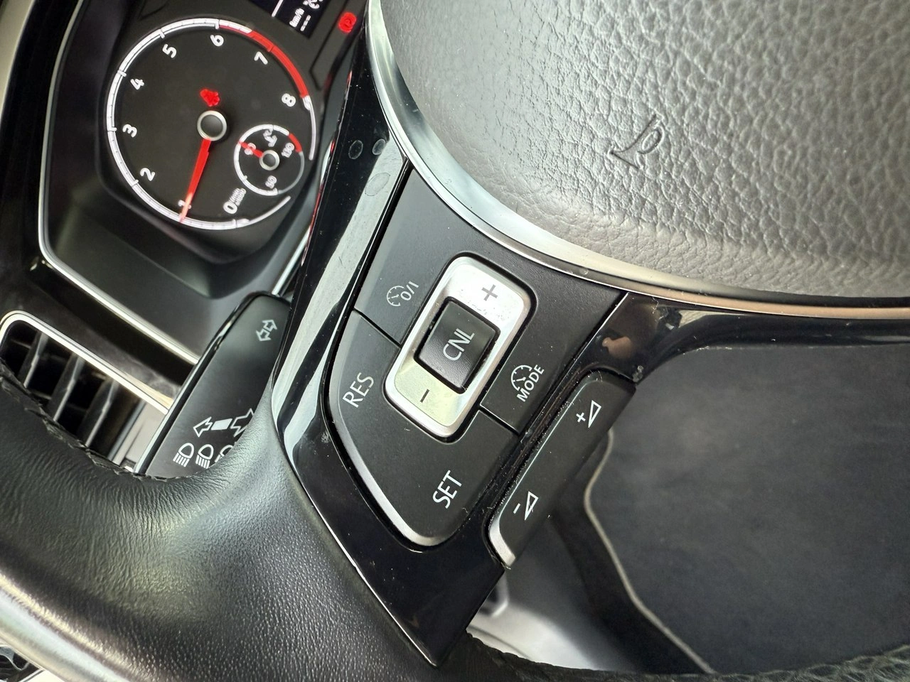 Volkswagen Polo - Zdjęcie 19