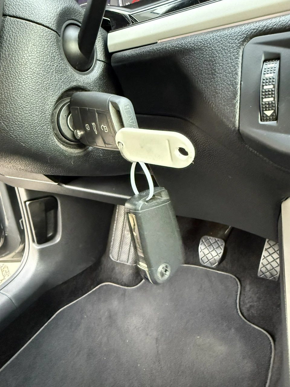 Volkswagen Polo - Zdjęcie 23