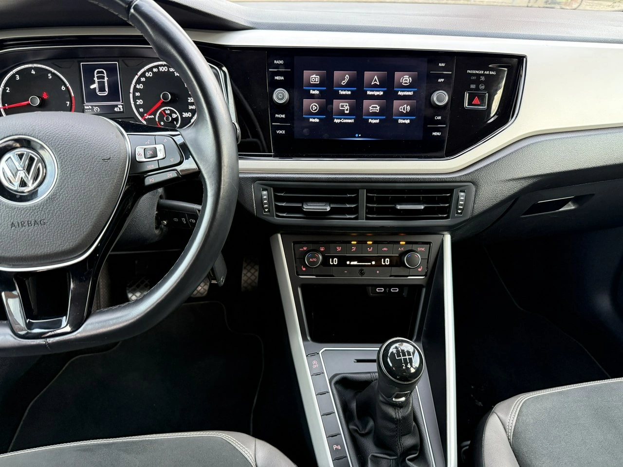 Volkswagen Polo - Zdjęcie 35