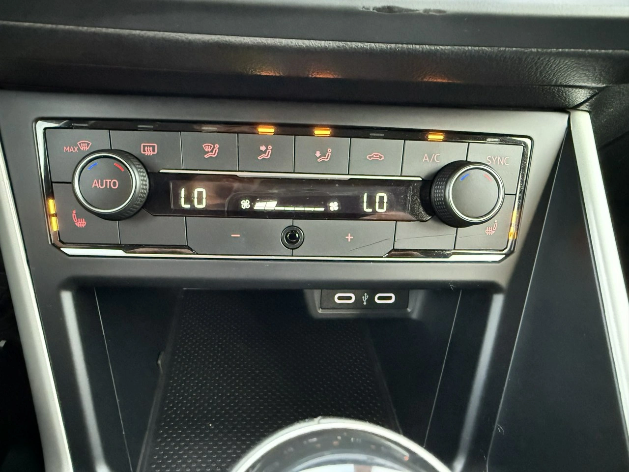 Volkswagen Polo - Zdjęcie 38