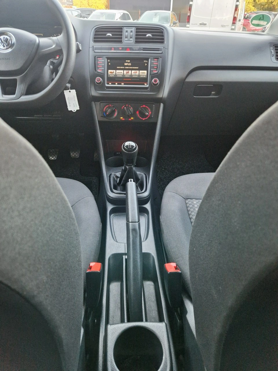 Volkswagen Polo - Zdjęcie 22