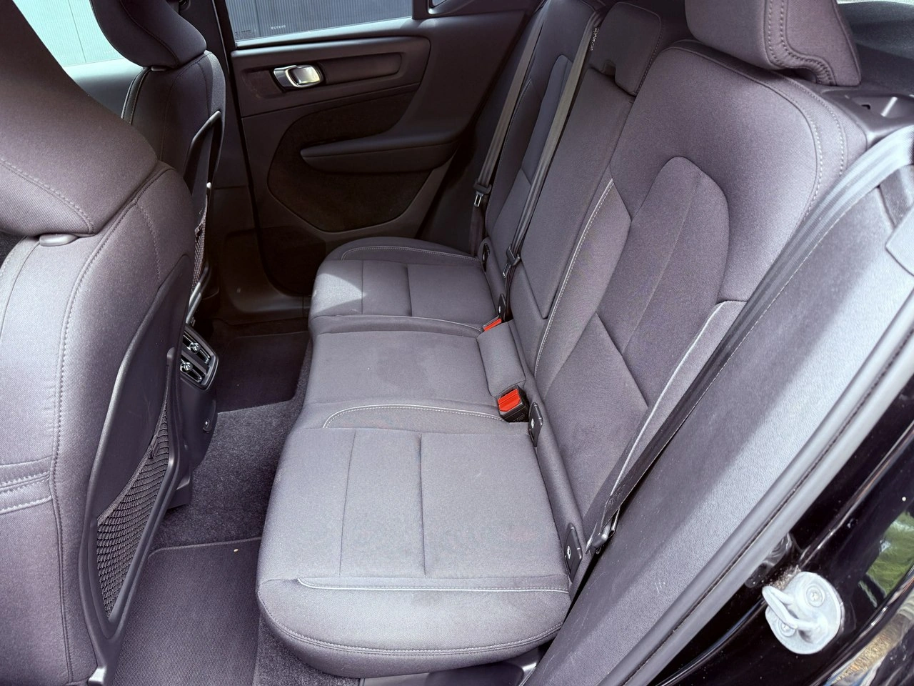 Volvo XC 40 - Zdjęcie 10