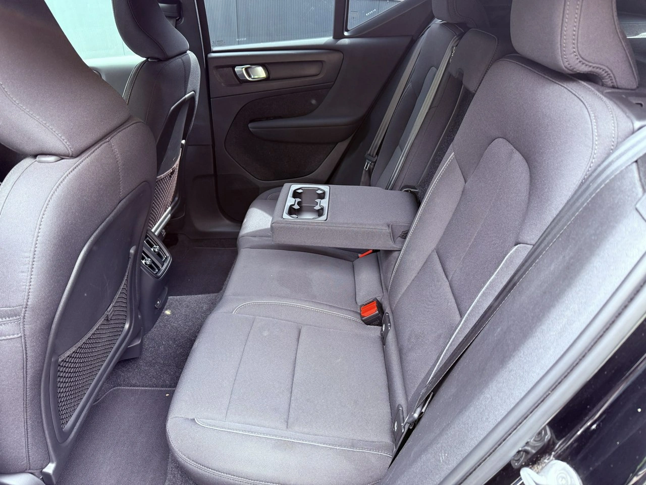 Volvo XC 40 - Zdjęcie 11