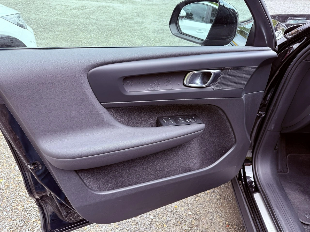 Volvo XC 40 - Zdjęcie 19