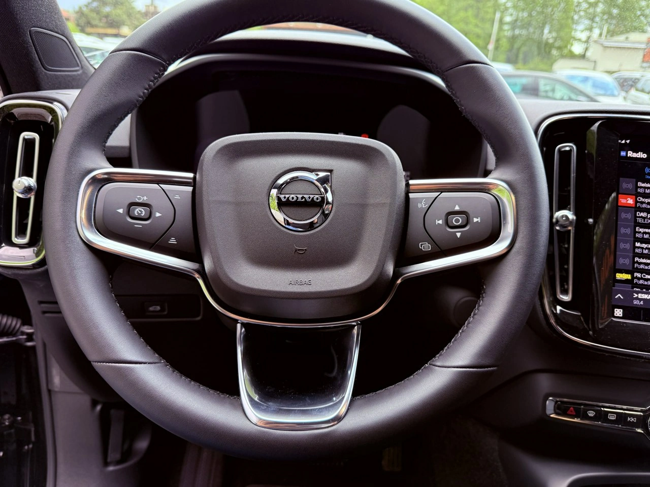 Volvo XC 40 - Zdjęcie 21