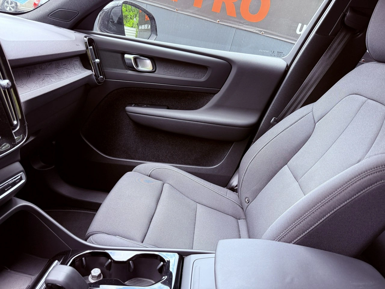 Volvo XC 40 - Zdjęcie 28