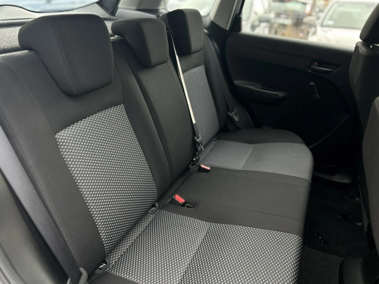 Suzuki Vitara - Zdjęcie 37