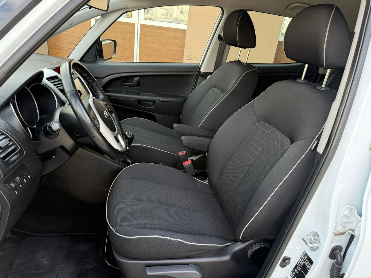 Kia Venga - Zdjęcie 21