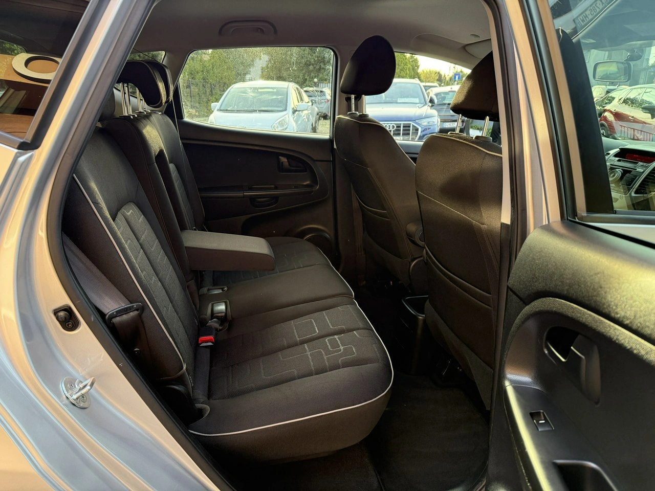 Kia Venga - Zdjęcie 22