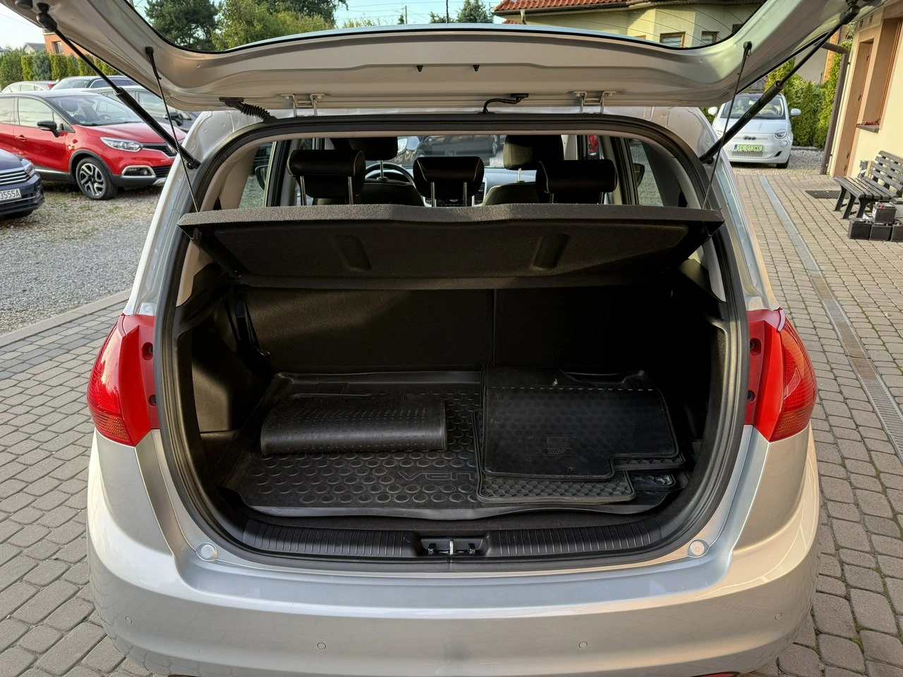 Kia Venga - Zdjęcie 24