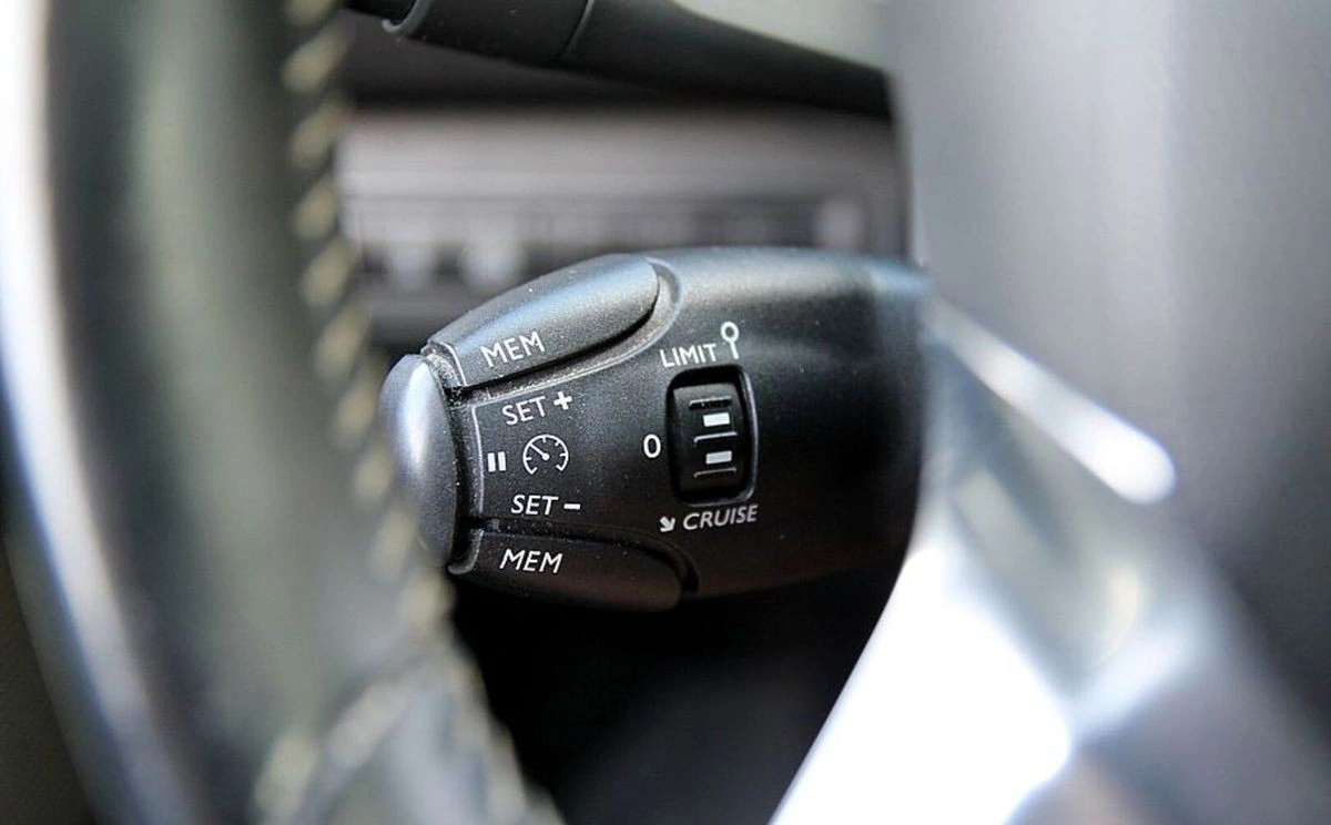 Peugeot 308 - Zdjęcie 9