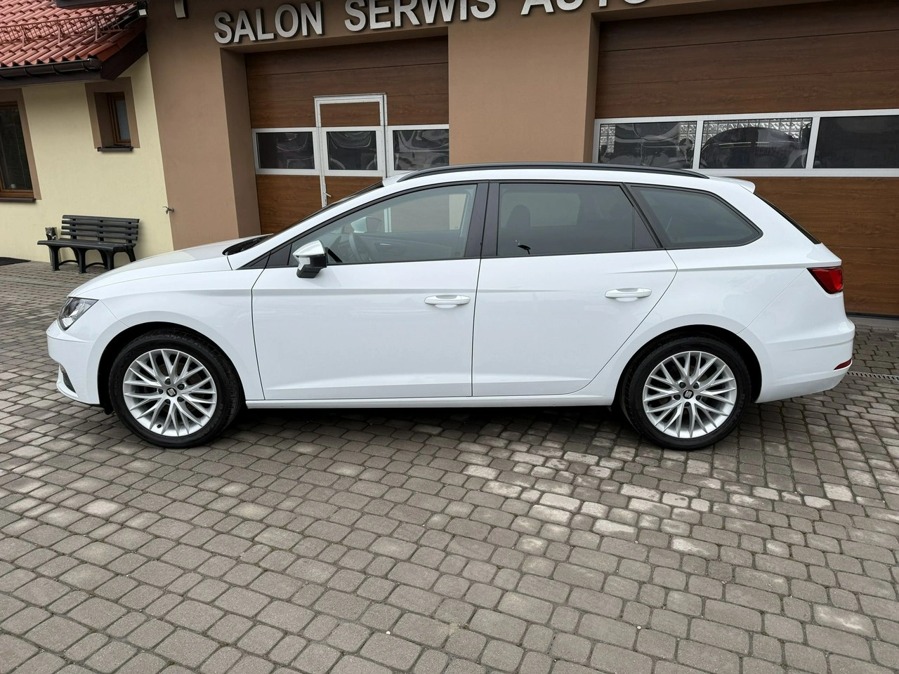 Seat Leon - Zdjęcie 10