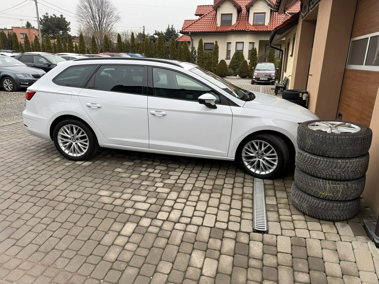 Seat Leon - Zdjęcie 13