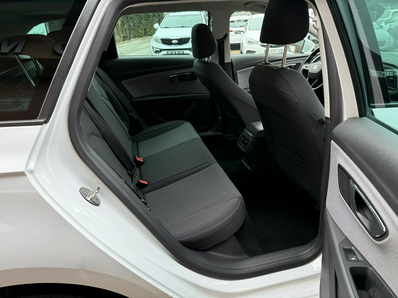 Seat Leon - Zdjęcie 25