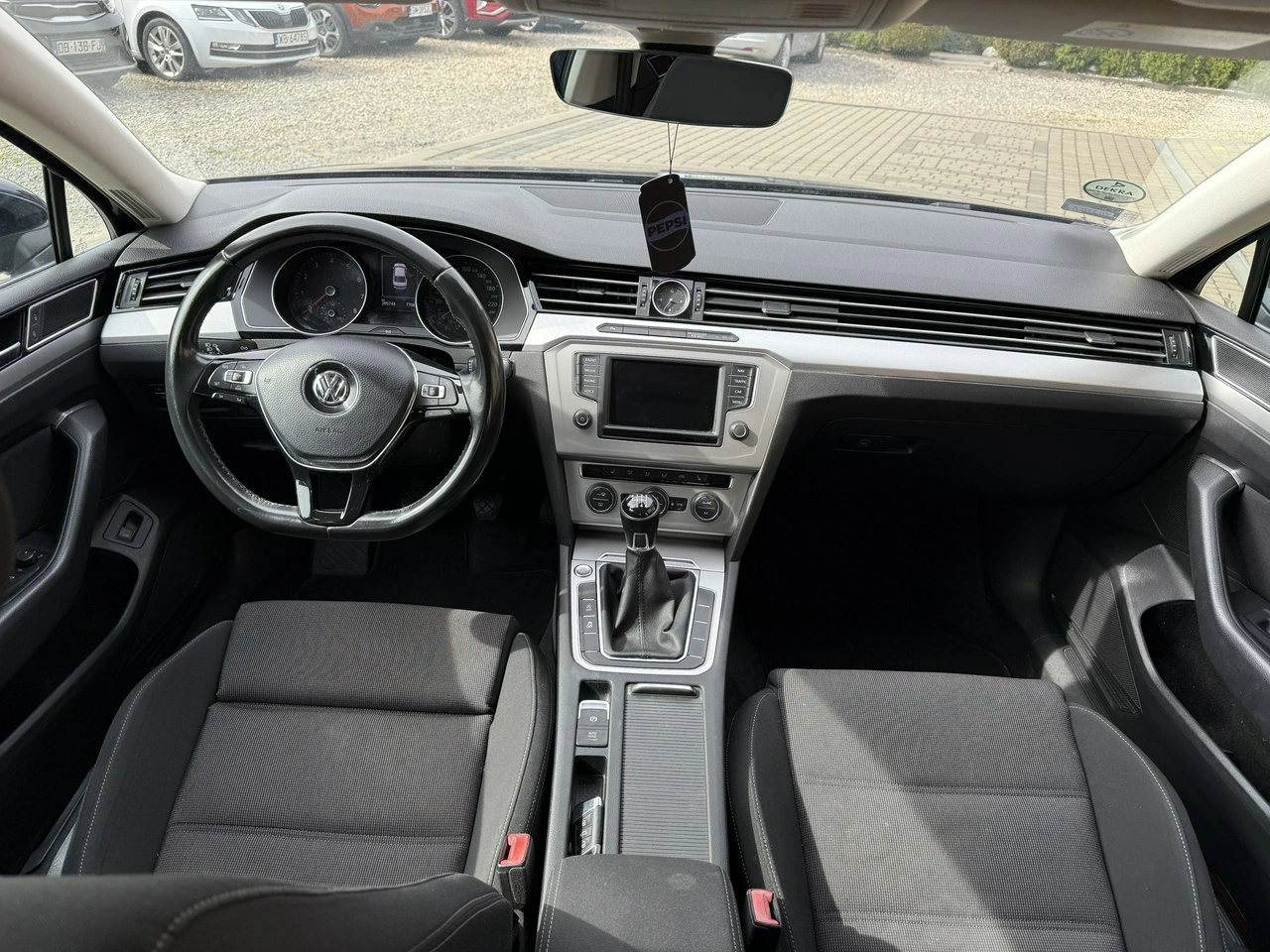 Volkswagen Passat - Zdjęcie 13