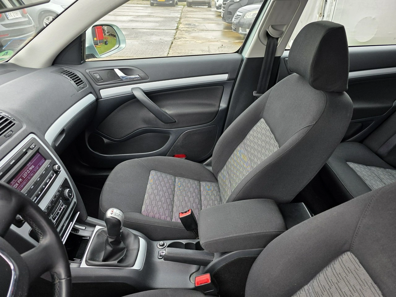 Skoda Octavia - Zdjęcie 10