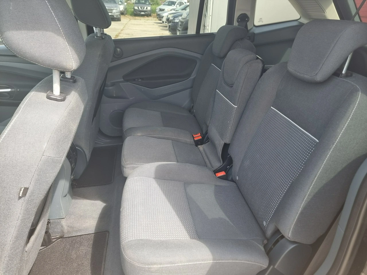 Ford Grand C-MAX - Zdjęcie 13