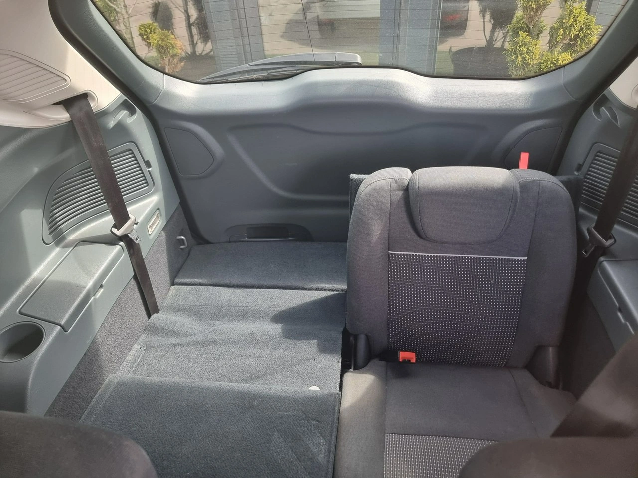 Ford Grand C-MAX - Zdjęcie 15