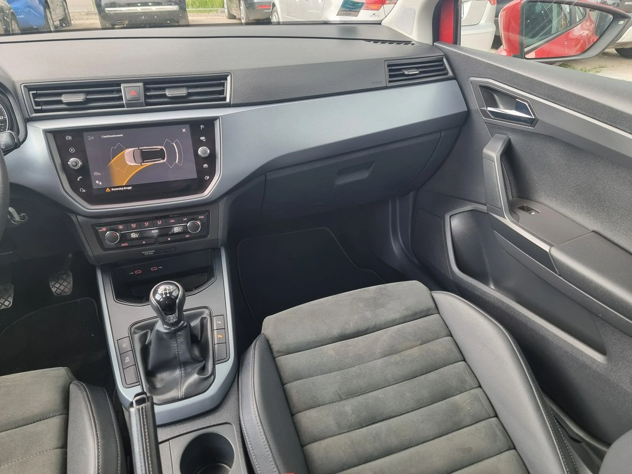 Seat Arona - Zdjęcie 14