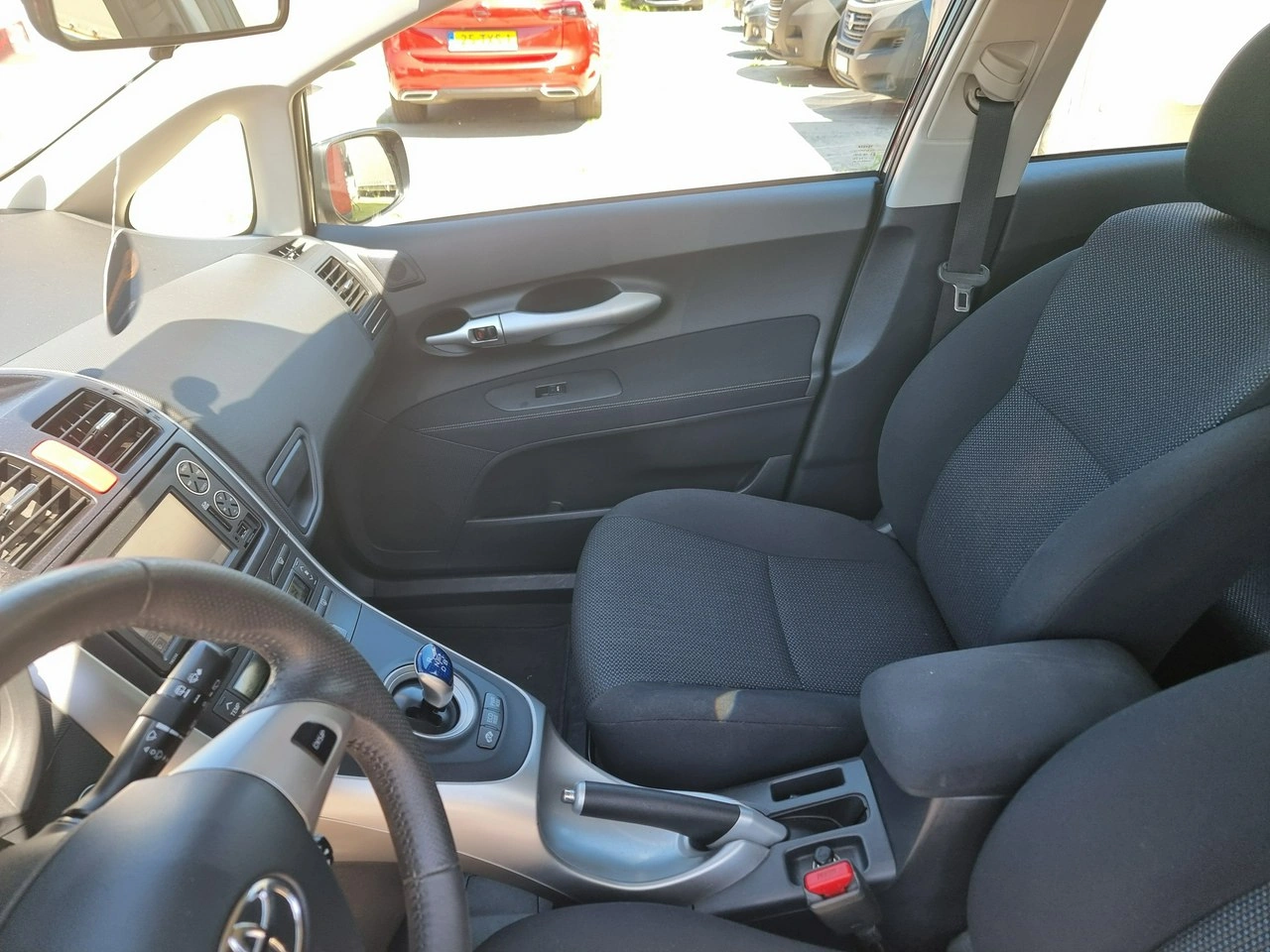 Toyota Auris - Zdjęcie 11