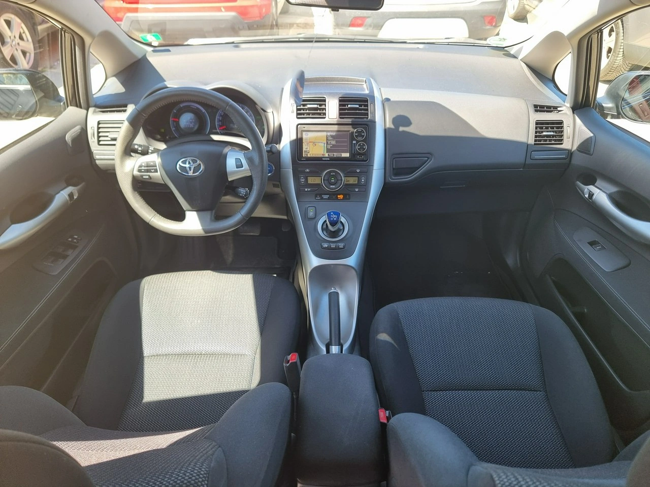 Toyota Auris - Zdjęcie 13