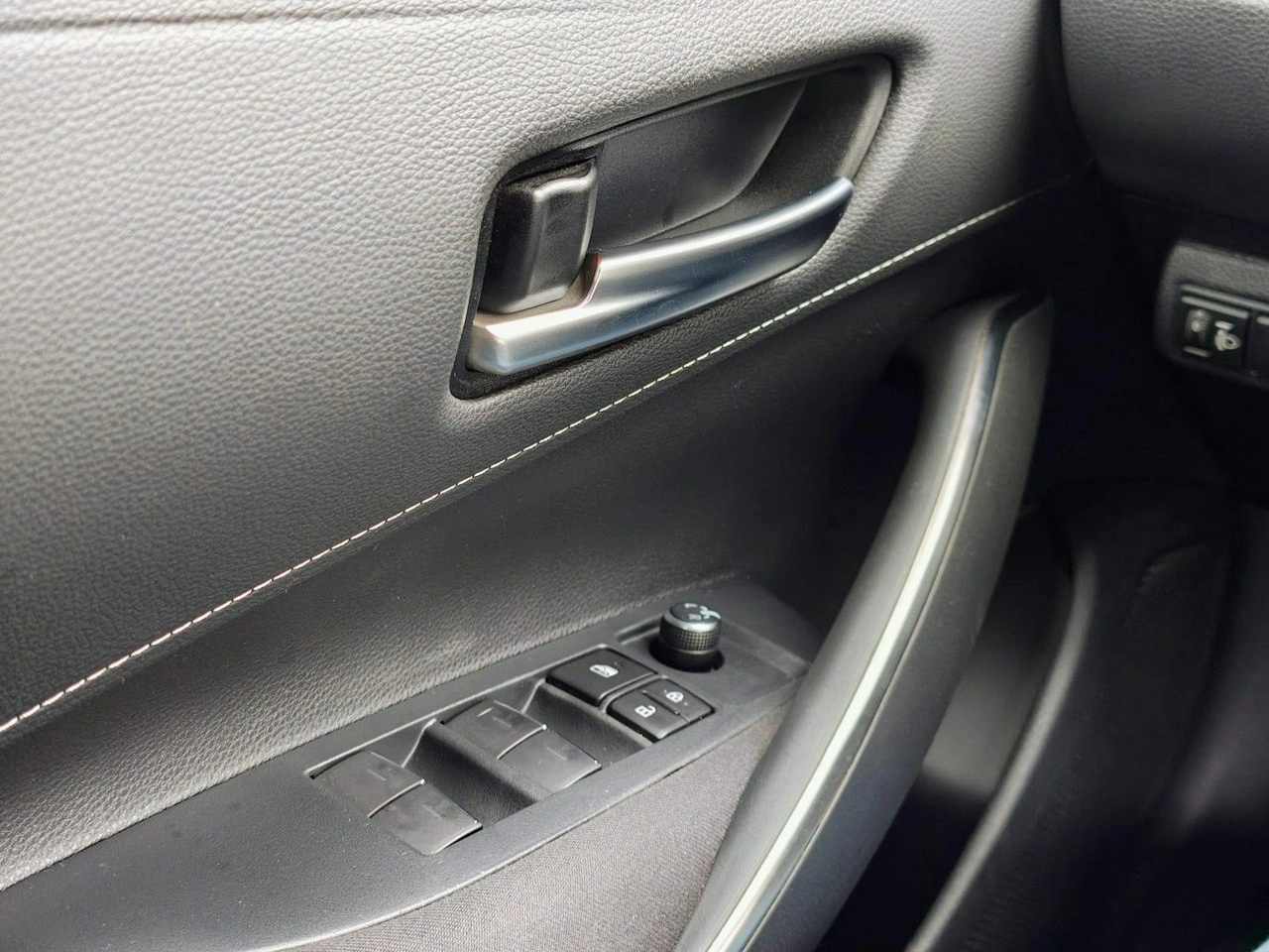 Toyota Corolla - Zdjęcie 8