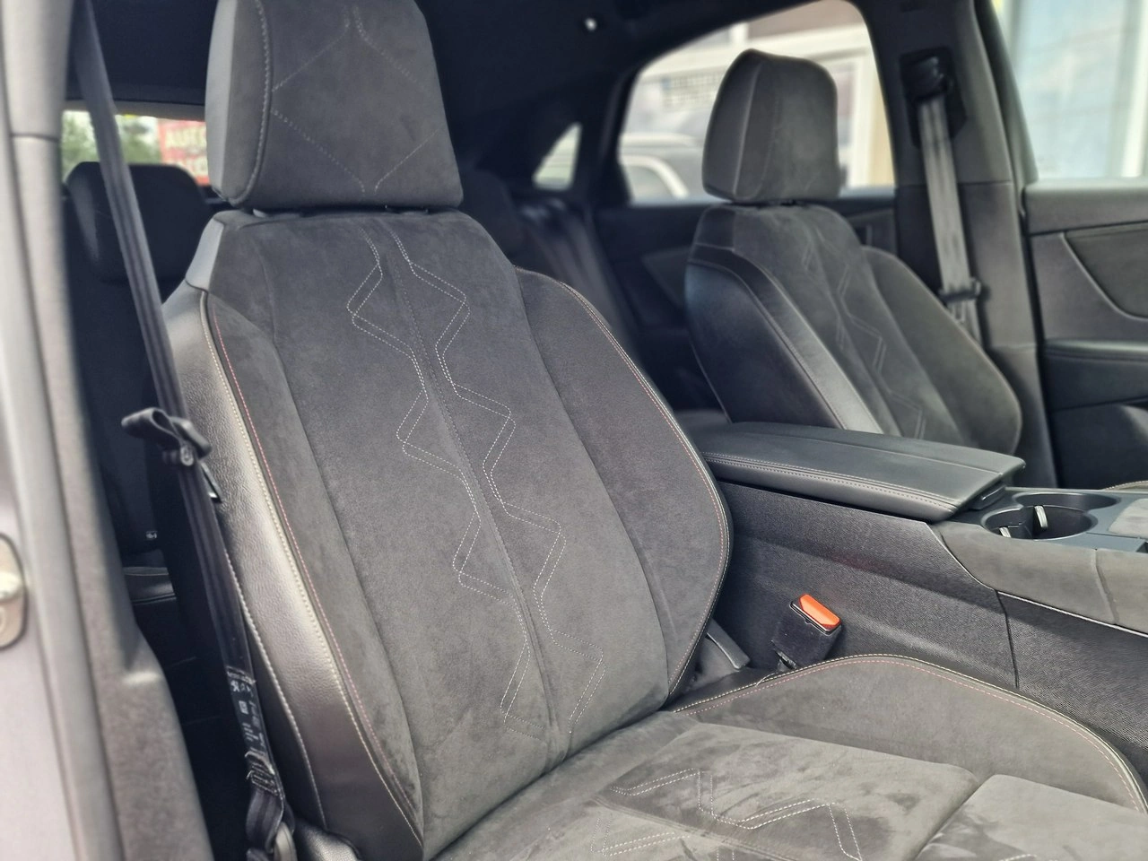 DS Automobiles DS 7 Crossback - Zdjęcie 22