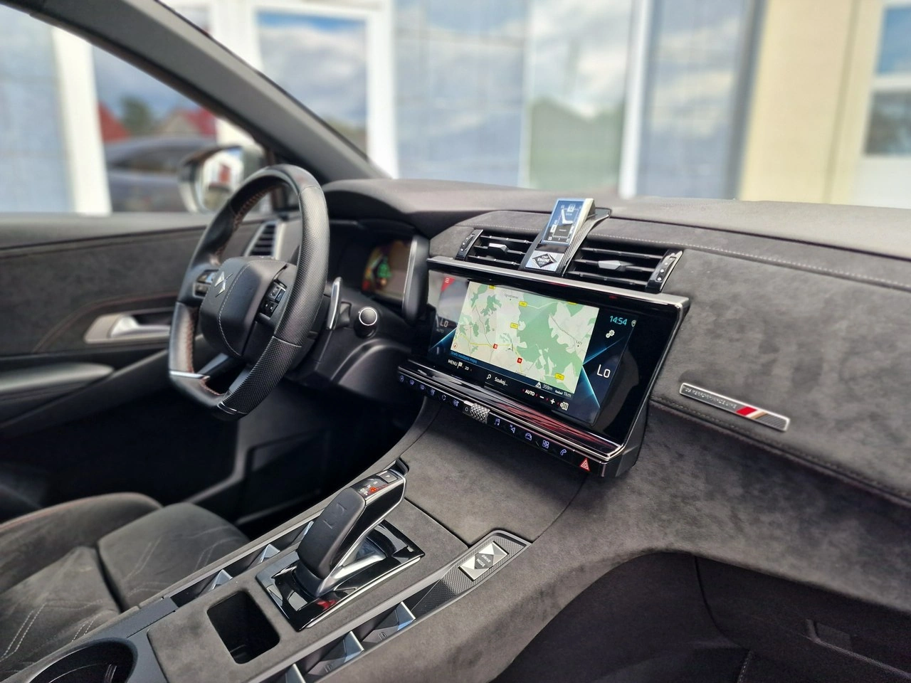 DS Automobiles DS 7 Crossback - Zdjęcie 24