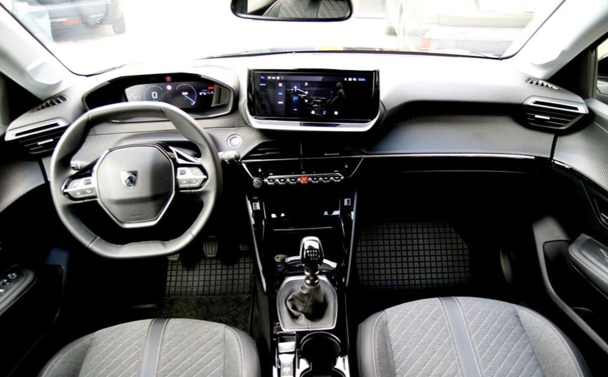 Peugeot 208 - Zdjęcie 16