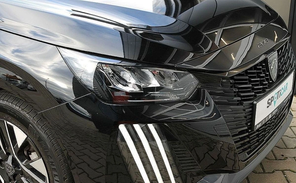 Peugeot 208 - Zdjęcie 27