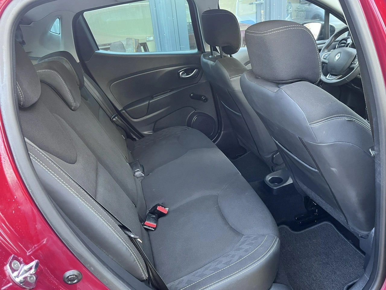 Renault Clio - Zdjęcie 22