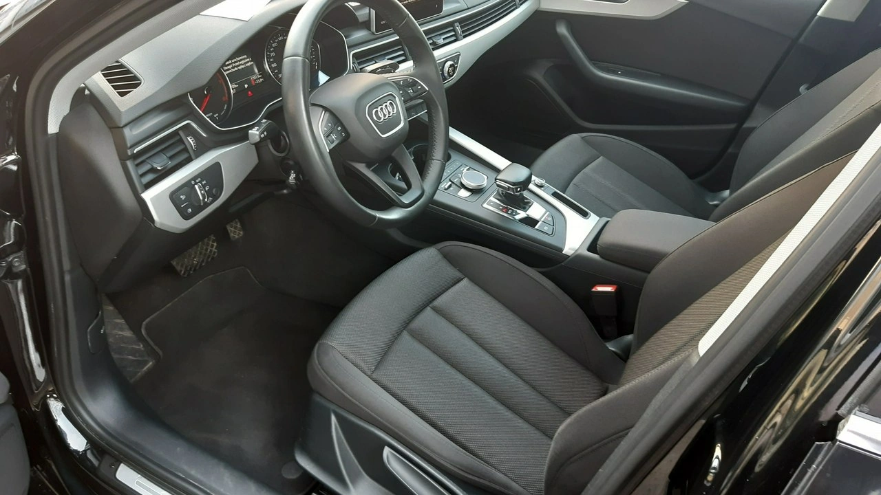 Audi A4 - Zdjęcie 11